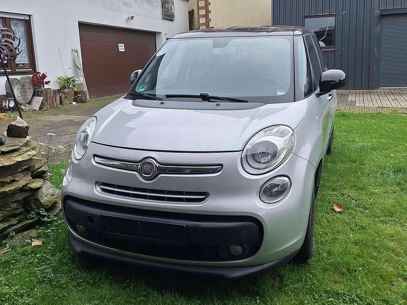 Gebraucht Fiat 500L 95 PS (69 kW) 2013 Silber Van / Kleinbus