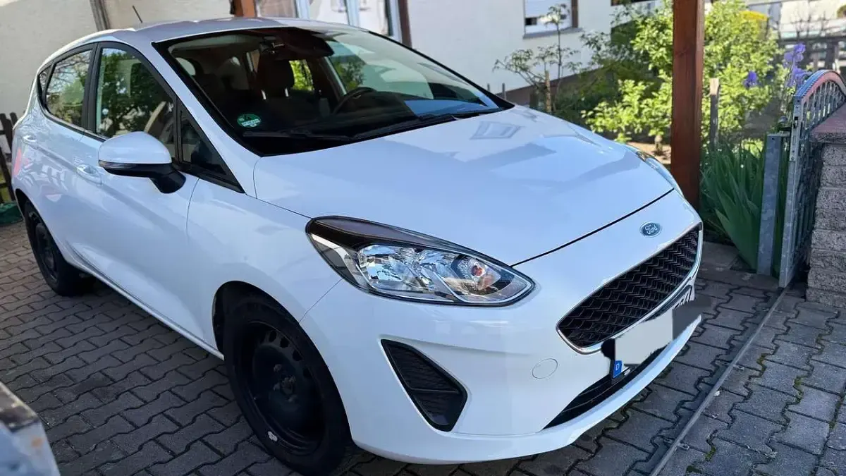 Gebraucht Ford Fiesta S 101 PS (74 kW) 2018 Weiß Kleinwagen