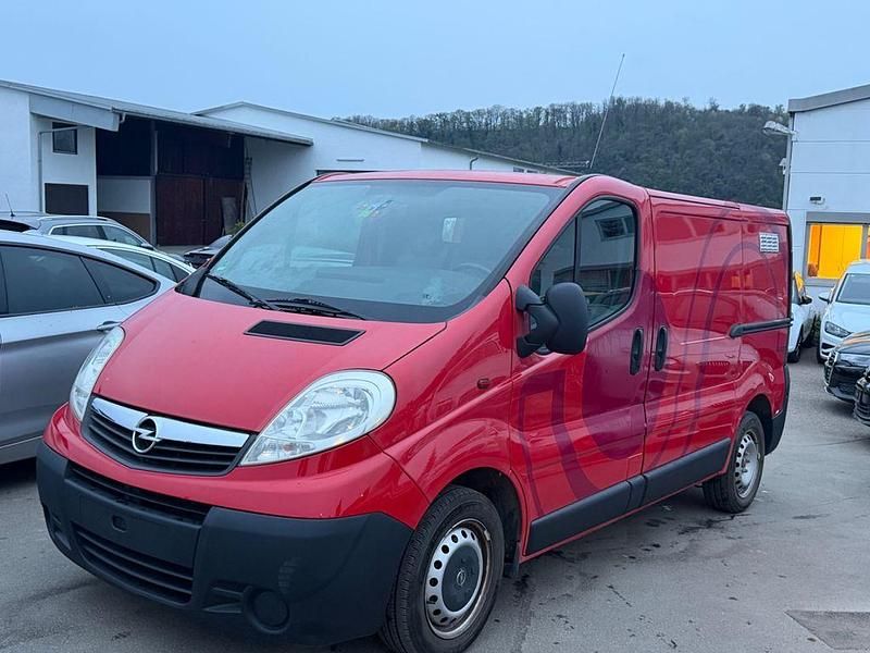 Gebraucht Opel Vivaro 117 PS (86 kW) 2009 Rot Van / Kleinbus