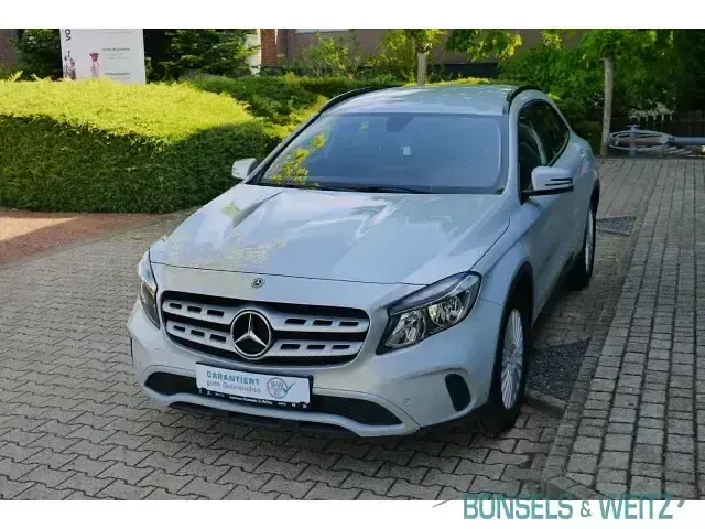 Gebraucht Mercedes GLA180 122 PS (89 kW) 2019 SUV