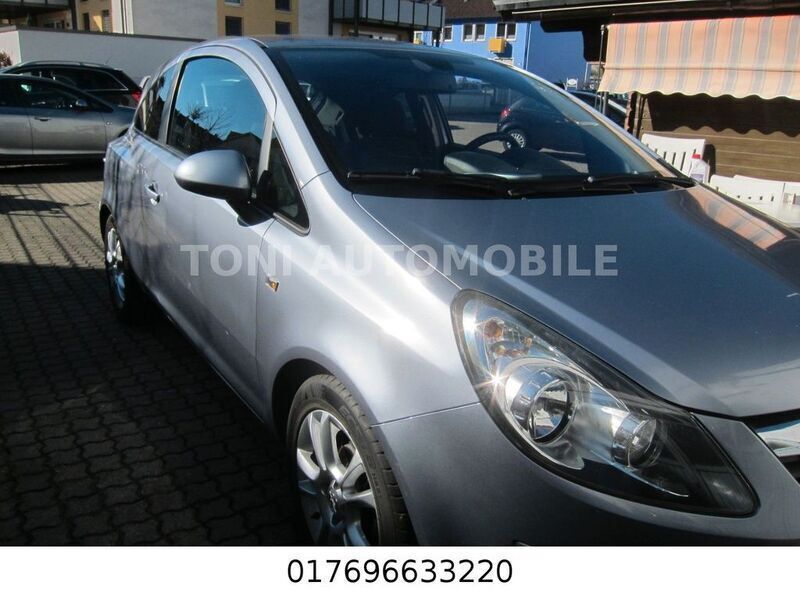 Silber Gebraucht 2009 Opel Corsa Sport Kleinwagen | 3.500 € (Fairer Preis) - Bild 1/4