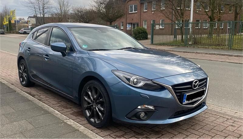 Gebraucht Mazda 3 Nakama 105 PS (77 kW) 2017 Blau Limousine