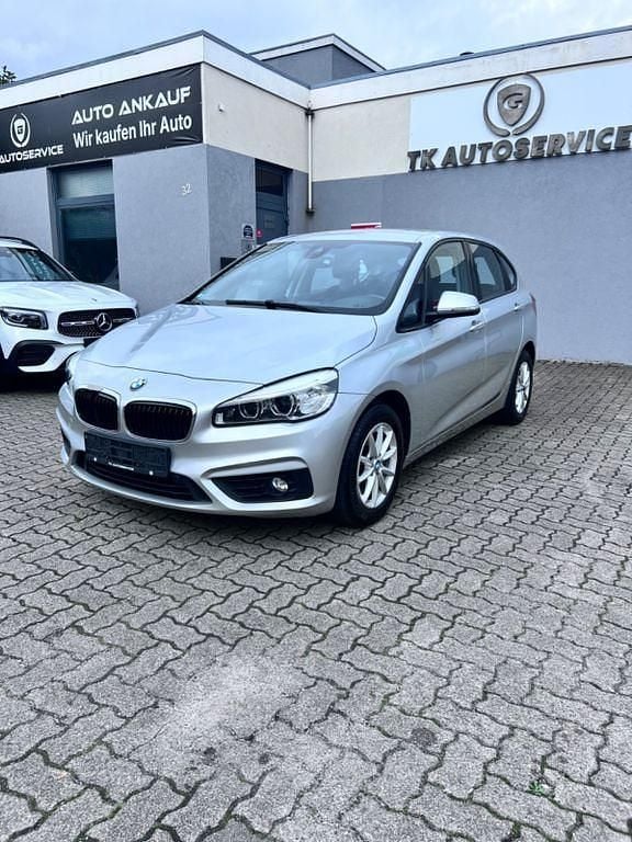Silber Gebraucht 2016 BMW 218 Kombi | 17.500 € (Fairer Preis) - Bild 1/4