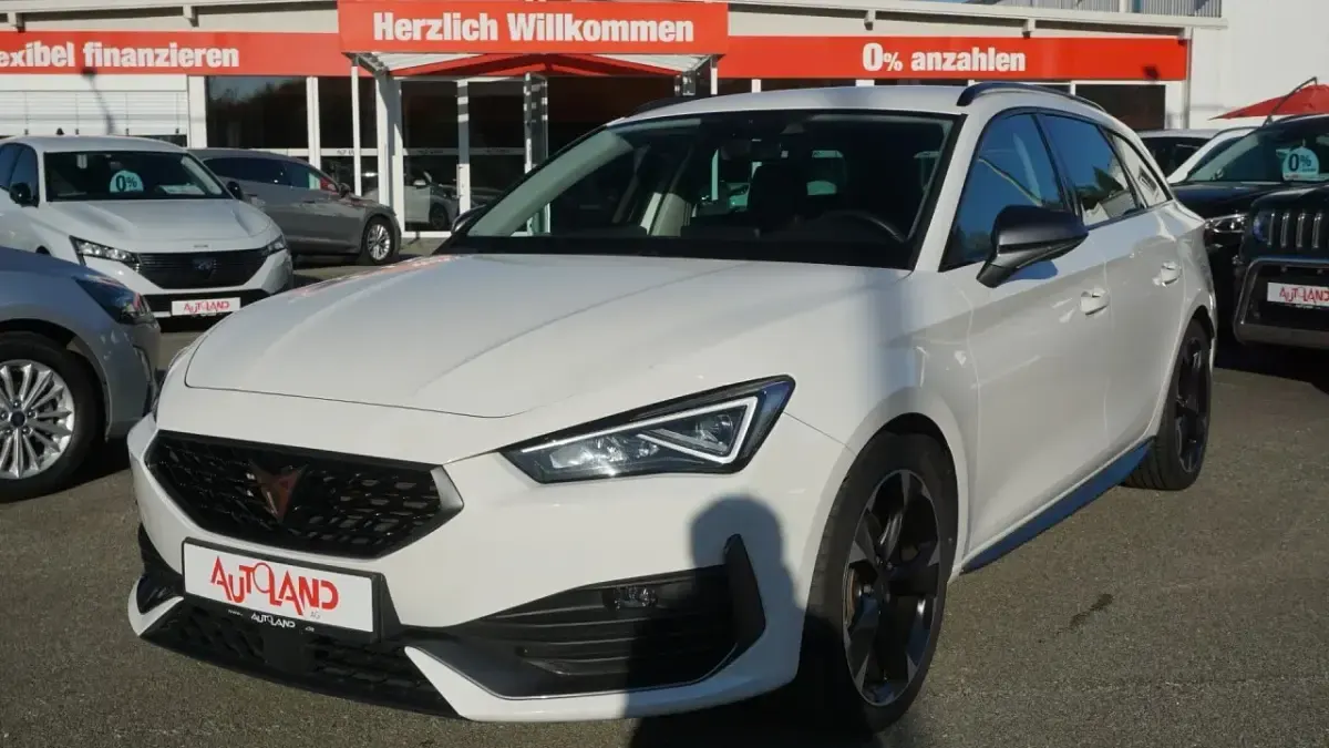 Gebraucht Cupra Leon 300 PS (220 kW) 2023 Pureweiss Kombi