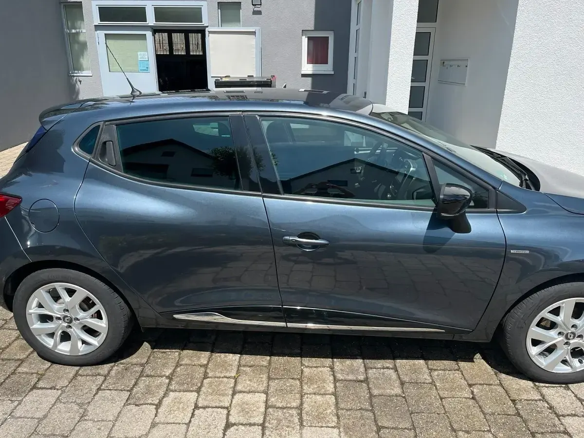 Gebraucht Renault Clio 90 PS (66 kW) 2018 Grau Kleinwagen