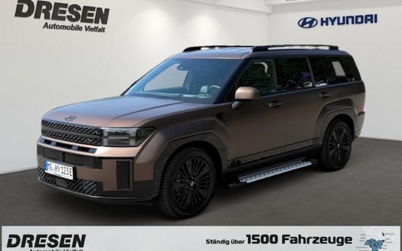Braun Gebraucht 2025 Hyundai Santa Fe Blackline SUV | 56.590 € - Bild 1/4