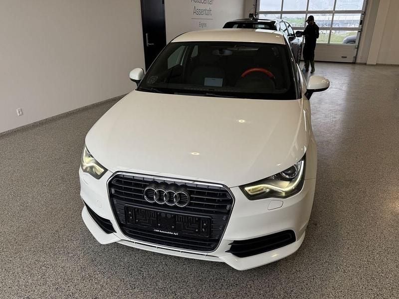 Gebraucht Audi A1 S-Line 122 PS (89 kW) 2010 Weiß Kleinwagen