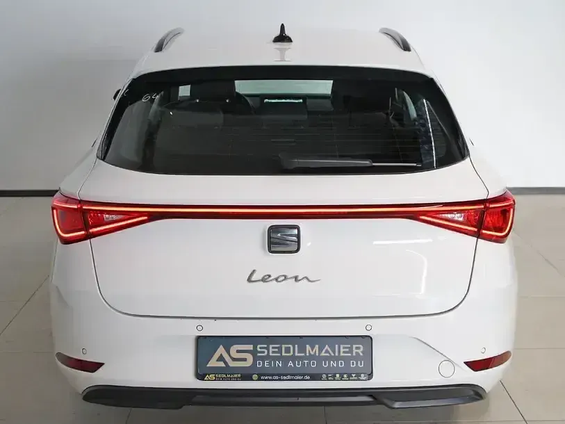 Gebraucht Seat Leon Style 150 PS (110 kW) 2022 Candy weiss Limousine