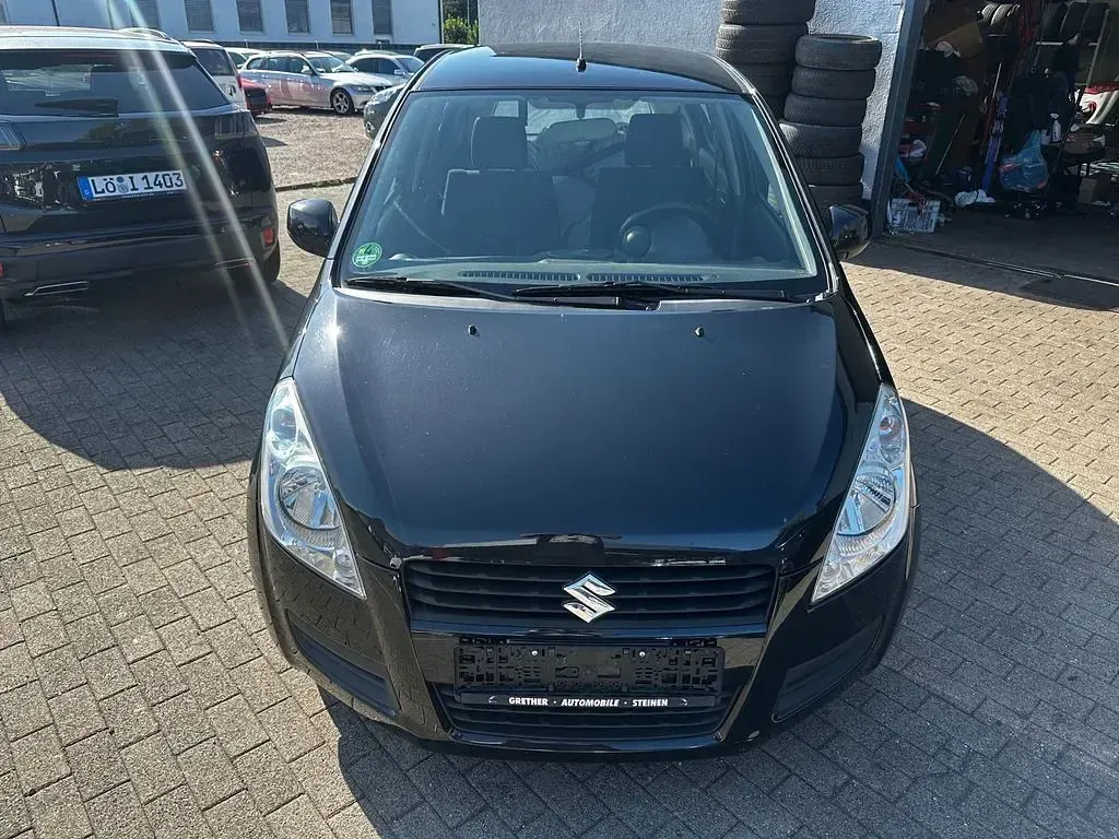 Gebraucht Suzuki Splash Club 86 PS (63 kW) 2011 Schwarz Kleinwagen