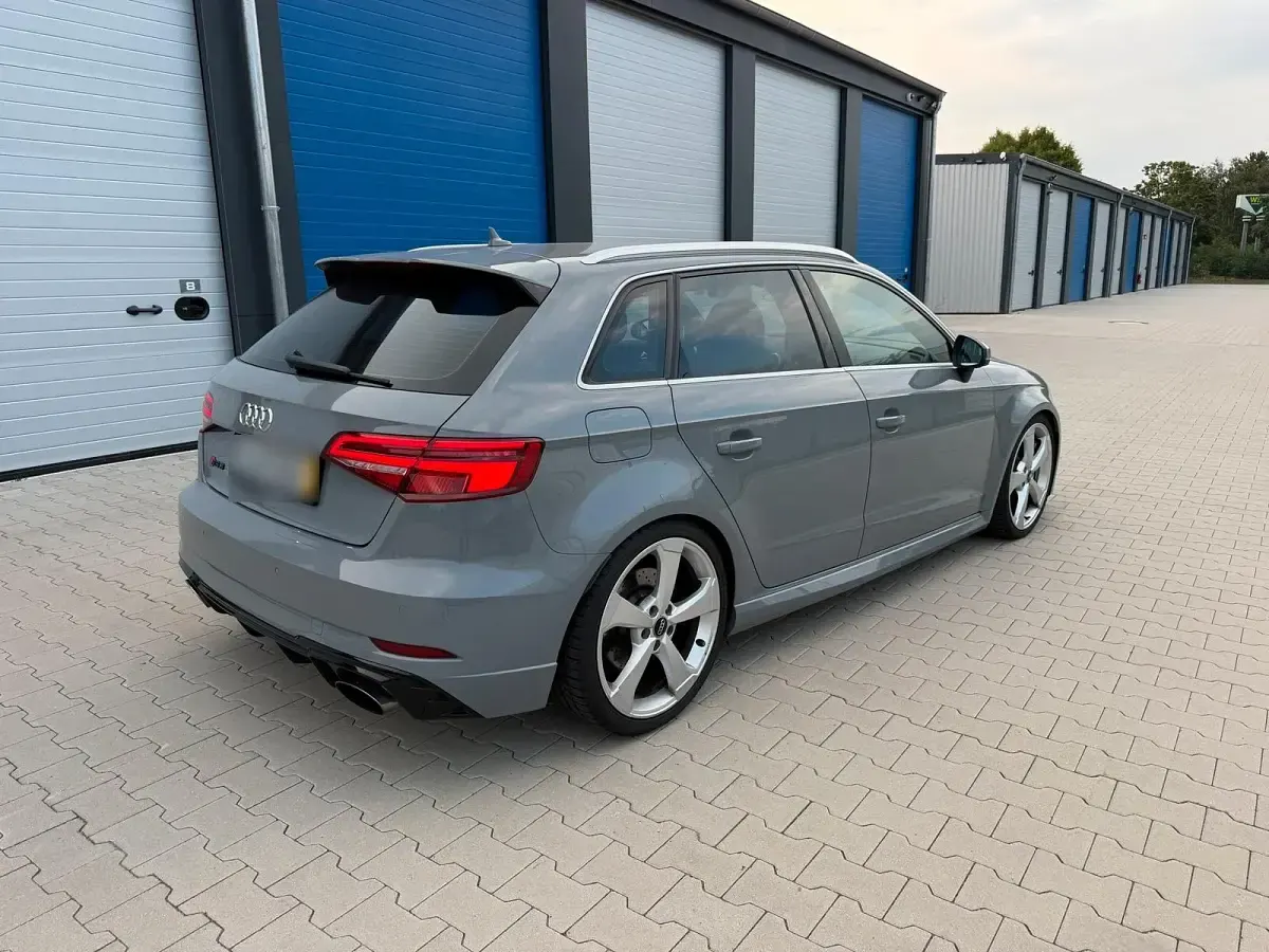Gebraucht Audi RS3 400 PS (294 kW) 2017 Grau Limousine