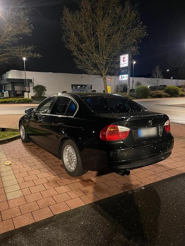 Gebraucht BMW 325 218 PS (160 kW) 2005 Schwarz Limousine