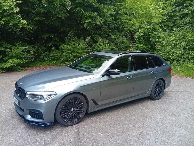 Gebraucht BMW 540 Performance 340 PS (250 kW) 2019 Grau Kombi