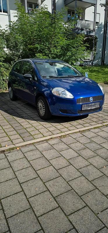 Blau Gebraucht 2005 Fiat Punto Kleinwagen | 400 € (Superpreis) - Bild 1/4