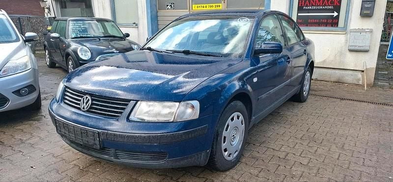 Second-hand VW Passat 100 CP (73 kW) 2000 Albastru Berlinǎ