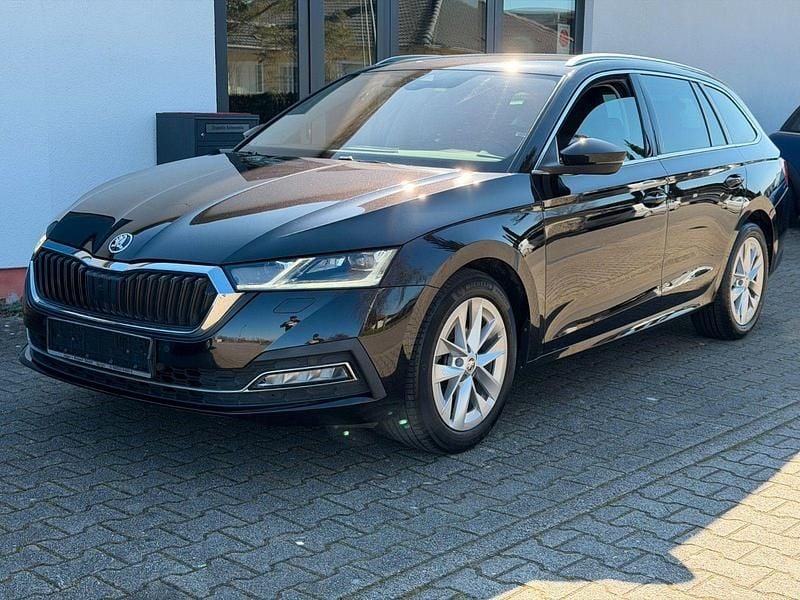 Gebraucht Skoda Octavia First Edition 150 PS (110 kW) 2021 Schwarz Kombi