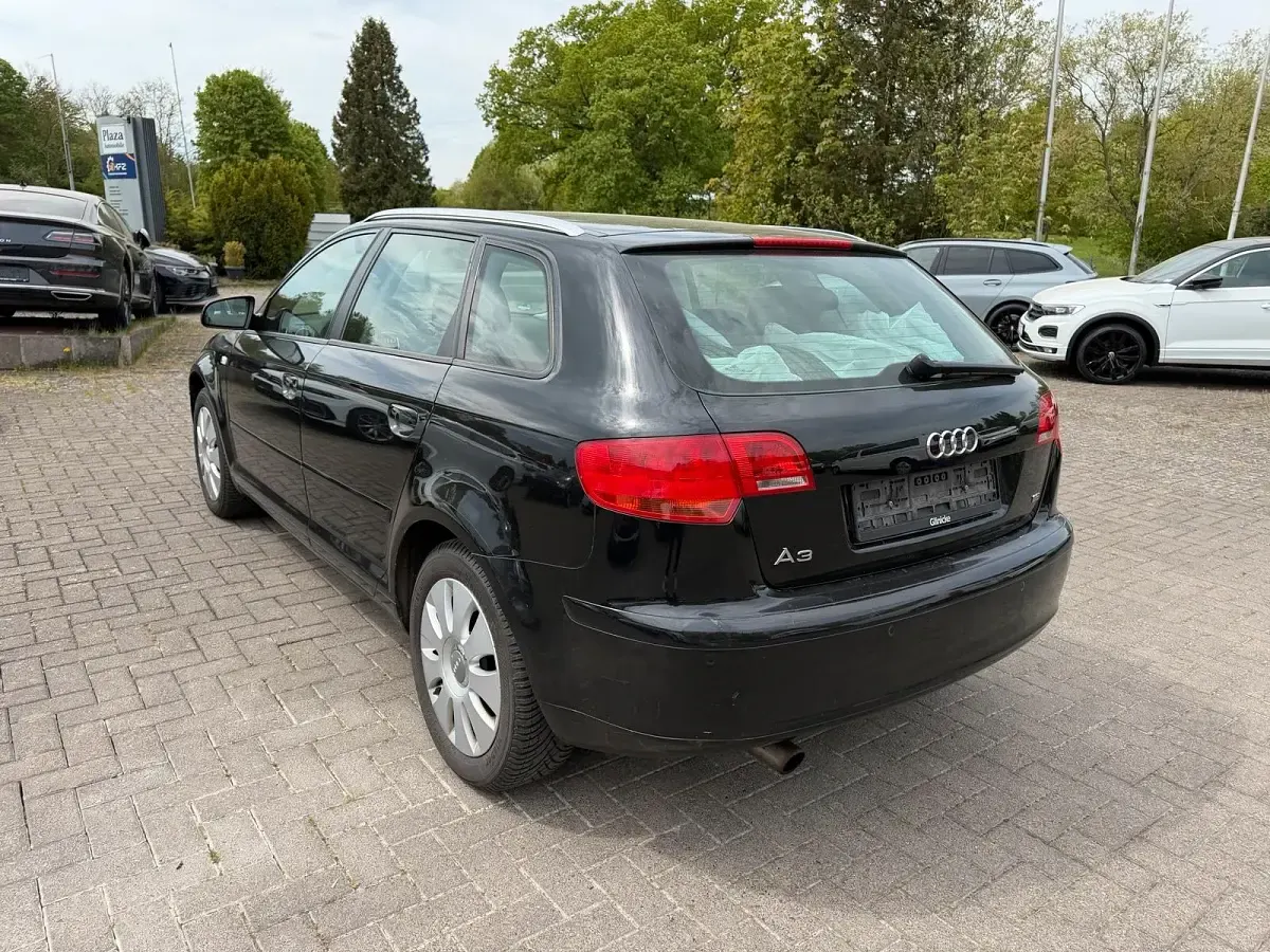 Gebraucht Audi A3 102 PS (75 kW) 2005 Schwarz Kleinwagen