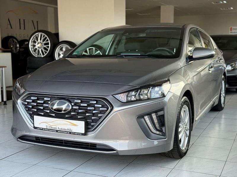 Grau Gebraucht 2021 Hyundai Ioniq Kleinwagen | 14.490 € (Guter Preis) - Bild 1/4