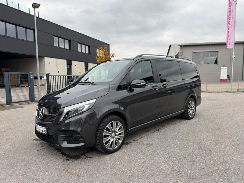Grau Gebraucht 2022 Mercedes V300 Avantgarde Edition Van / Kleinbus | 64.999 € (Etwas zu teuer) - Bild 1/4