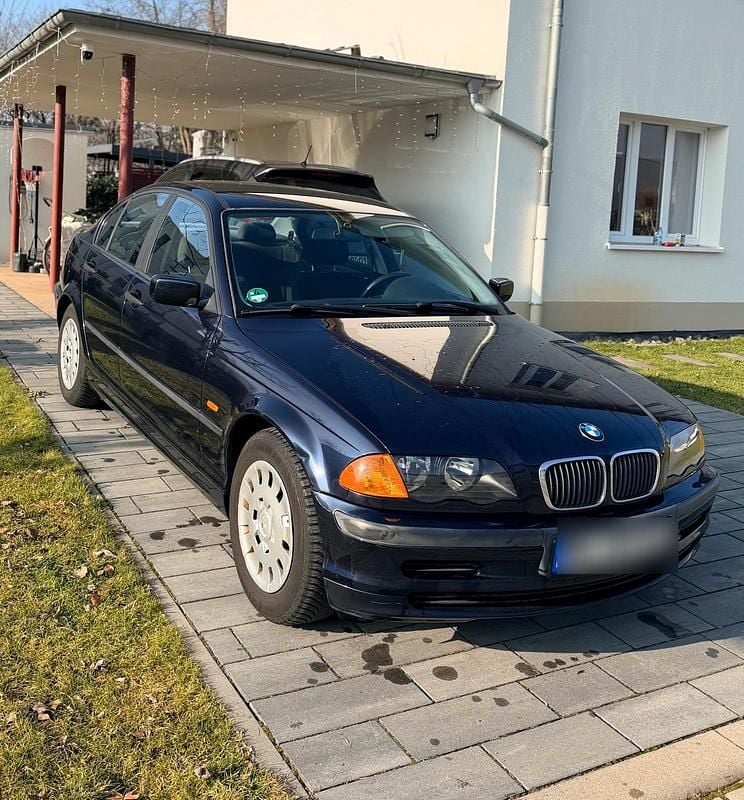 Blau Gebraucht 2000 BMW 316 Limousine | 1.999 € (Guter Preis) - Bild 1/4