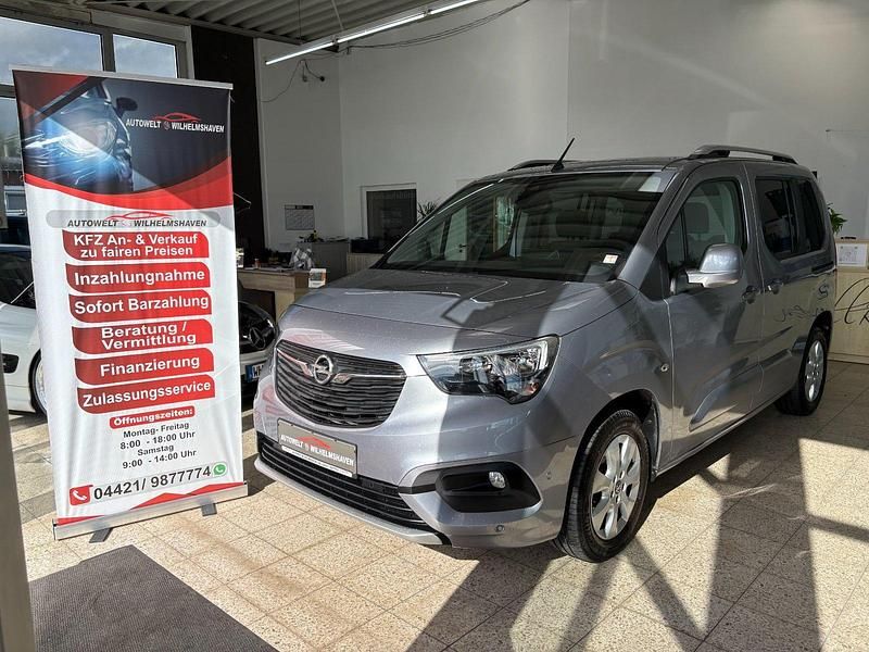 Silber Gebraucht 2018 Opel Combo Life Van / Kleinbus | 11.550 € - Bild 1/4