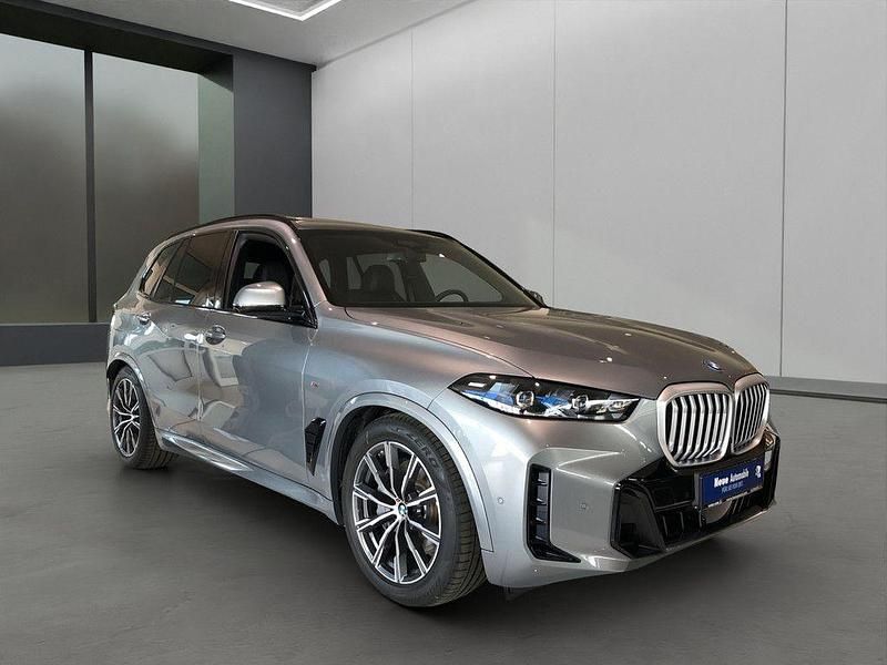 Neu BMW X5 Performance 489 PS (359 kW) 2026 Grau SUV