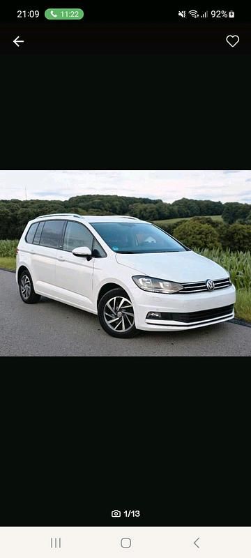 Weiß Gebraucht 2017 VW Touran Van / Kleinbus | 14.400 € (Etwas zu teuer) - Bild 1/4