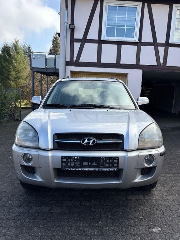 Gebraucht Hyundai Tucson GLS 141 PS (103 kW) 2005 Silber SUV