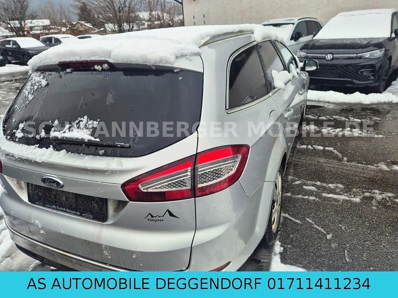 Gebraucht Ford Mondeo Titanium 140 PS (102 kW) 2012 Grau Kombi