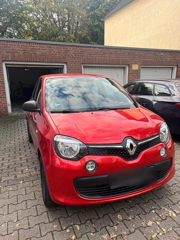 Rot Gebraucht 2015 Renault Twingo Kleinwagen | 5.700 € (Etwas zu teuer) - Bild 1/4