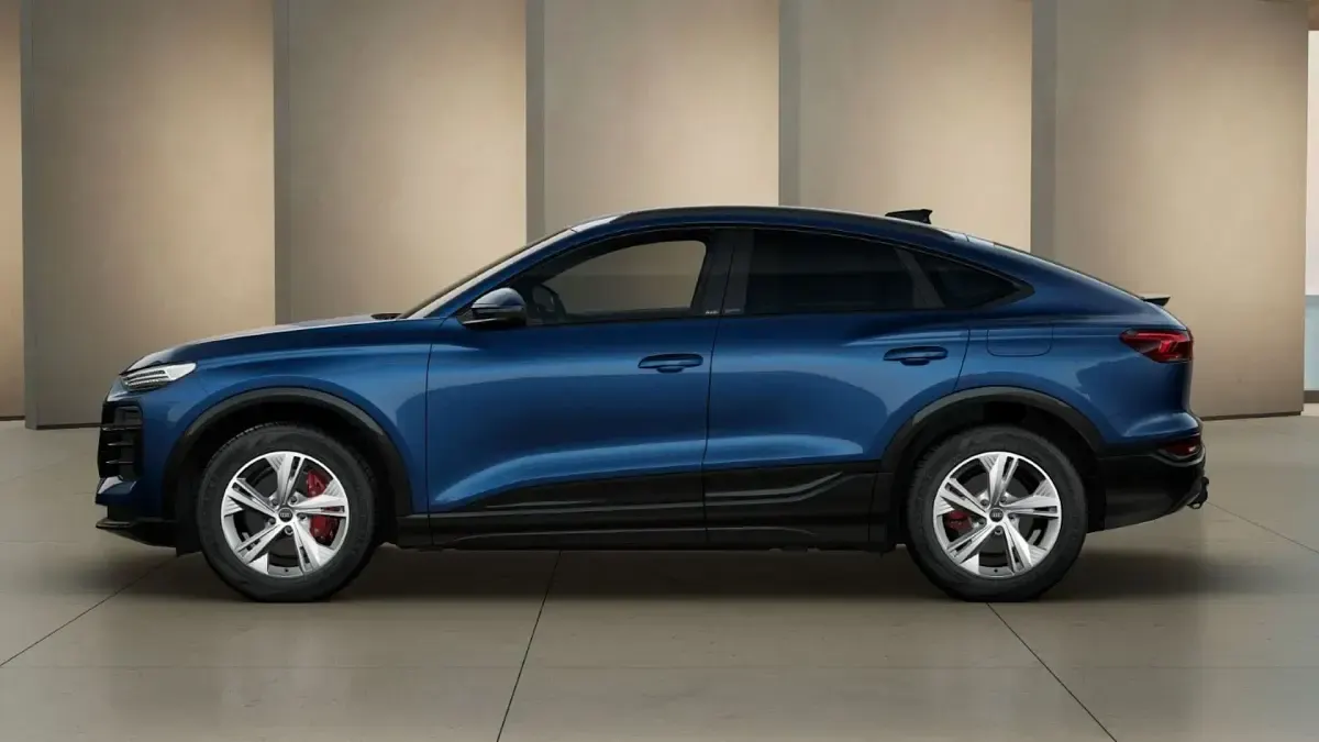 Gebraucht Audi Q6 Sportback e-tron Ambiente 185 kW (252 PS) 2025 Ascariblau metallic SUV