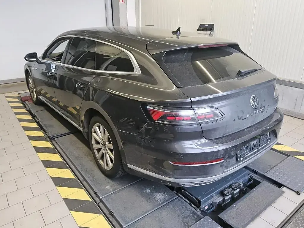 Gebraucht VW Arteon Elegance 200 PS (147 kW) 2023 Grau Limousine