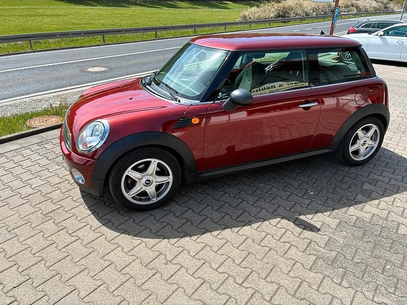 Second-hand Mini ONE 95 CP (69 kW) 2009 Roșu Hatchback