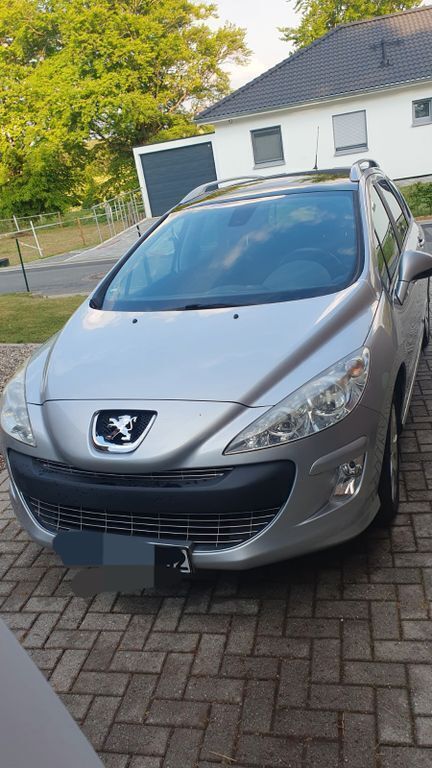 Silber Gebraucht 2010 Peugeot 308 Premium Kombi | 2.300 € (Superpreis) - Bild 1/4