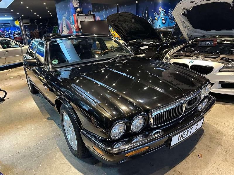 Gebraucht Jaguar XJ Executive 237 PS (174 kW) 1999 Schwarz Limousine