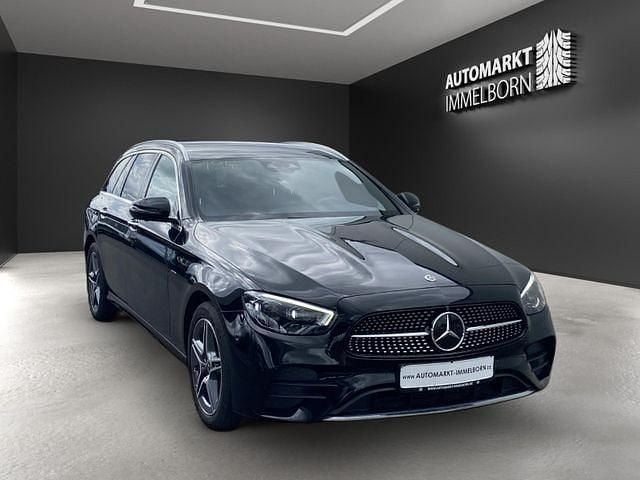 Gebraucht Mercedes E300 AMG 320 PS (235 kW) 2021 Ung. schwarz  unilack Kombi