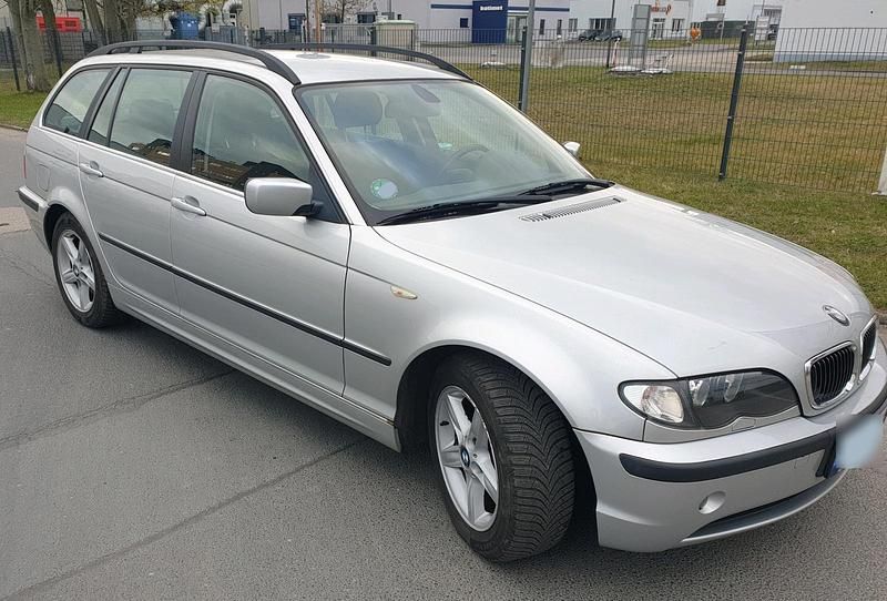 Gebraucht BMW 320 150 PS (110 kW) 2005 Silber Kombi