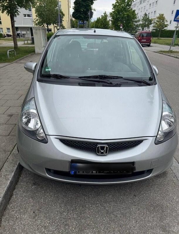 Grau Gebraucht 2006 Honda Jazz ES Kleinwagen | 3.500 € (Fairer Preis) - Bild 1/4