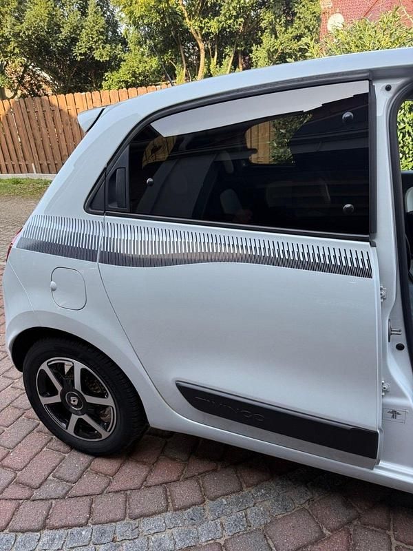 Gebraucht Renault Twingo 73 PS (53 kW) 2020 Weiß Kleinwagen