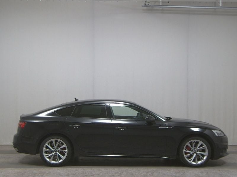 Schwarz Gebraucht 2021 Audi A5 Sportback Advanced Limousine | 22.980 € (Superpreis) - Bild 1/4