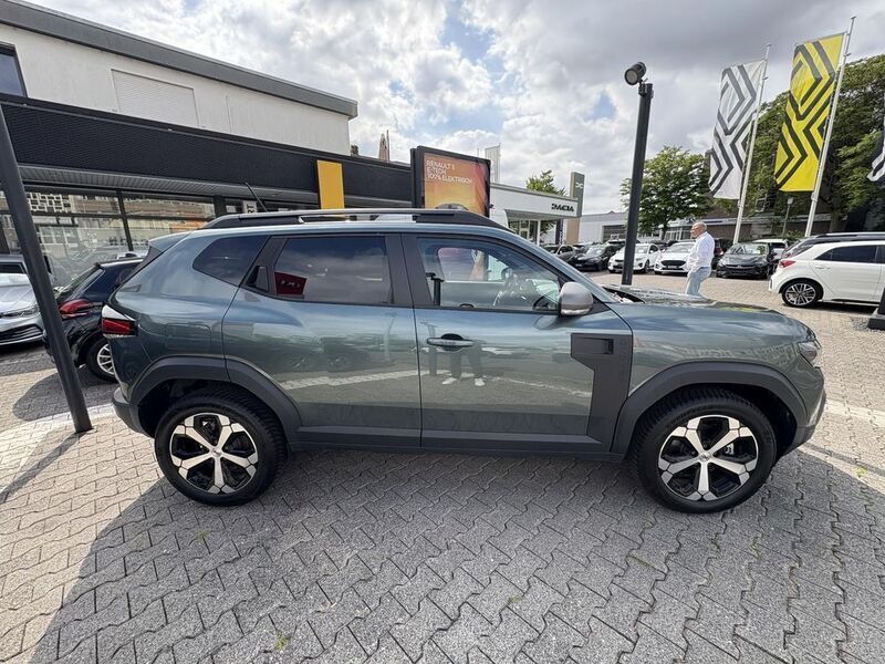 Gebraucht Dacia Duster Journey 94 PS (69 kW) 2024 Grün SUV