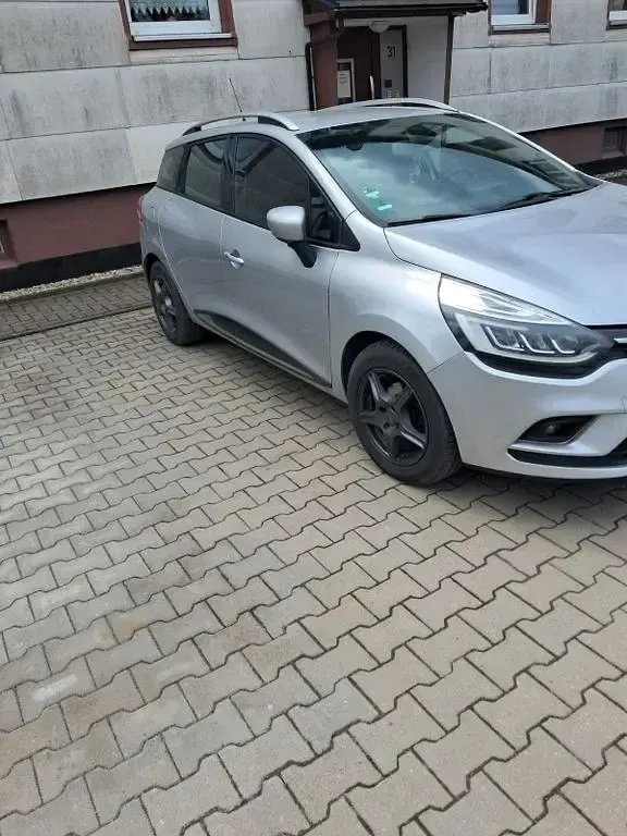 Gebraucht Renault Clio IV Life 75 PS (55 kW) 2018 Grau Limousine