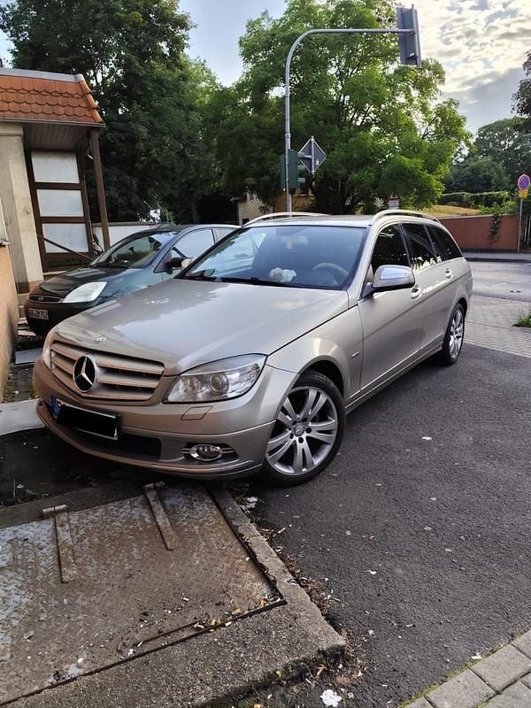 Silber Gebraucht 2008 Mercedes C200 Kombi | 6.200 € - Bild 1/4