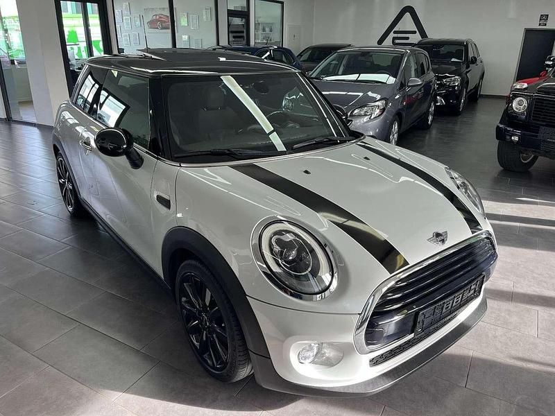 White silver Gebraucht 2017 Mini Cooper Kleinwagen | 16.999 € (Fairer Preis) - Bild 1/4