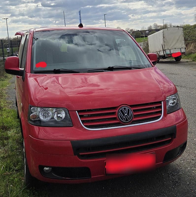Second-hand VW T5 174 CP (127 kW) 2008 Roșu Van
