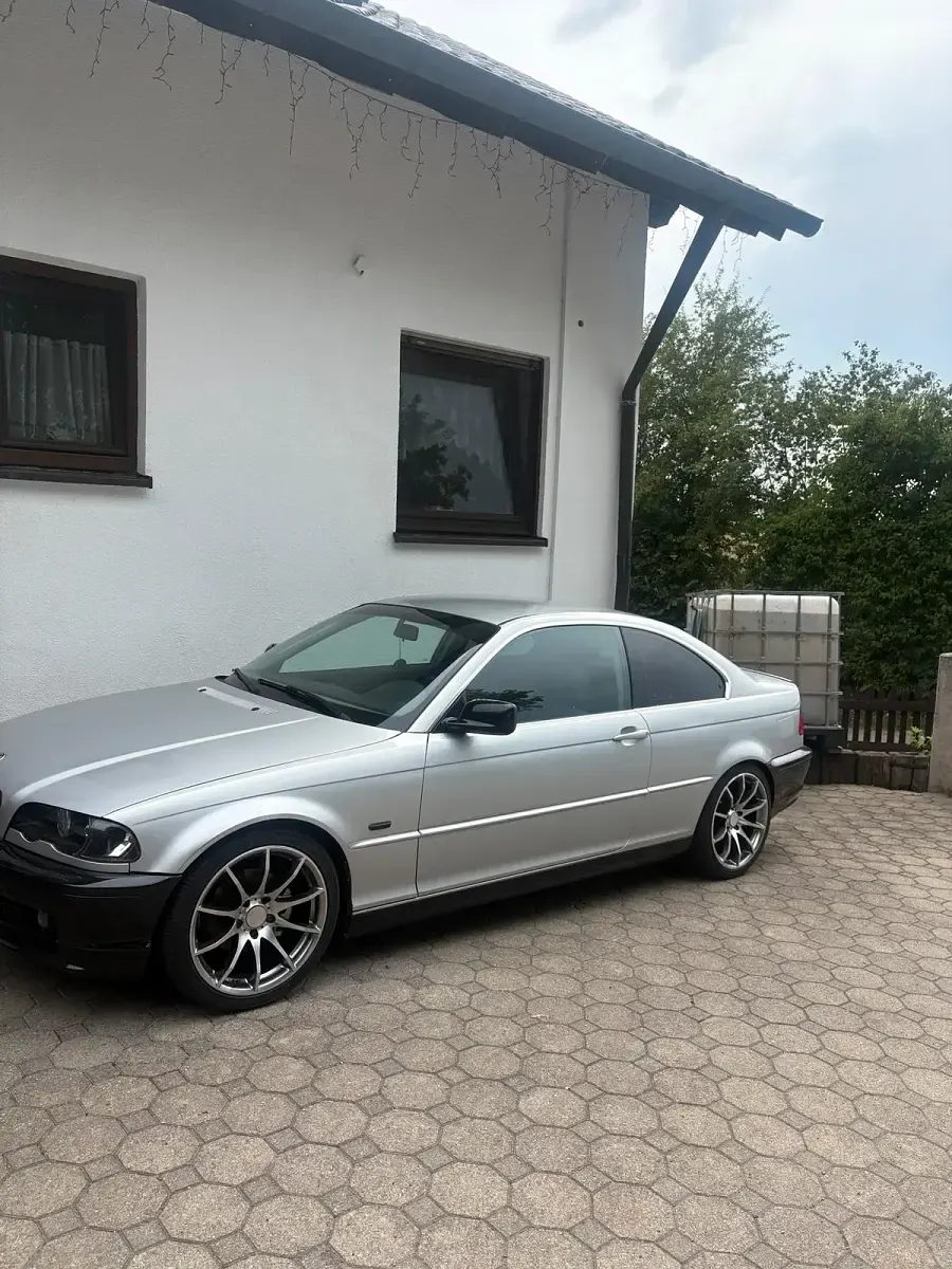 Gebraucht BMW 323 170 PS (125 kW) 1999 Silber Coupé