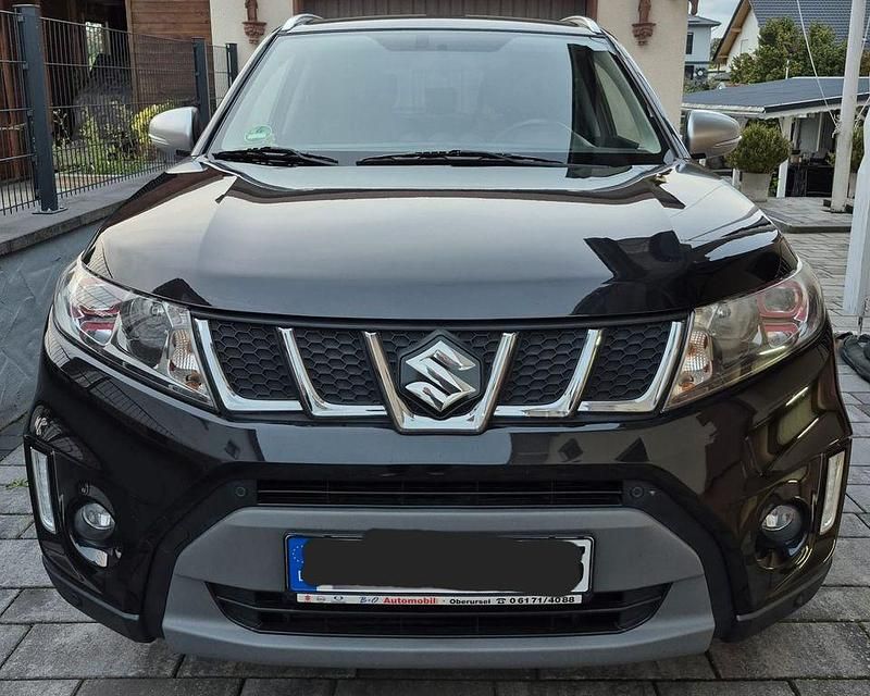 Gebraucht Suzuki Vitara 140 PS (102 kW) 2018 Schwarz SUV