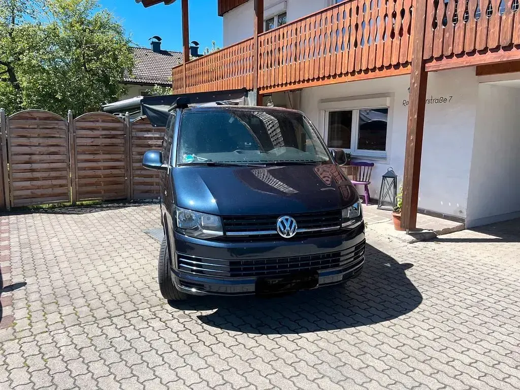 Second-hand VW T6 150 CP (110 kW) 2017 Albastru Van