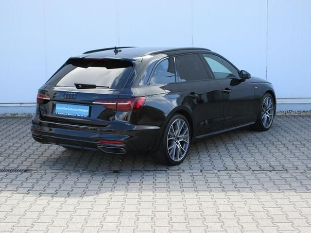 Używany Audi A4 Competition 204 KM (150 kW) 2024 Czarny Kombi