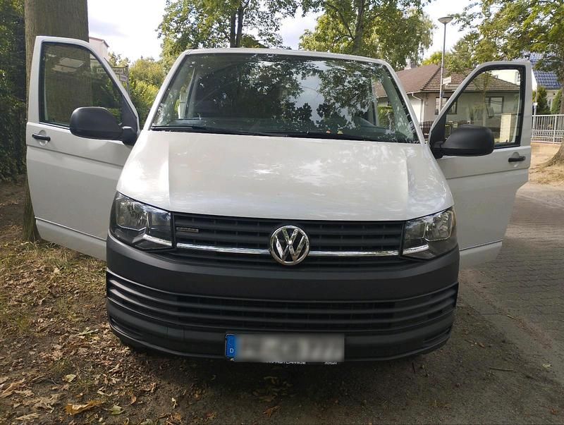 Weiß Gebraucht 2016 VW T6 Van | 13.900 € - Bild 1/4