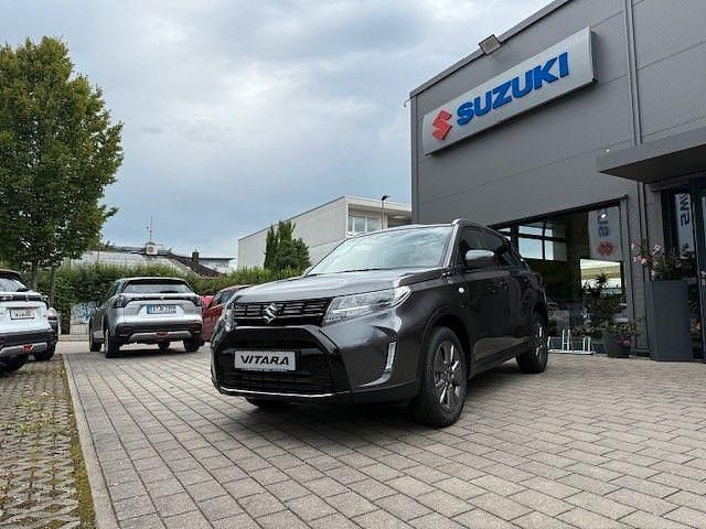 Grau Neu 2025 Suzuki Vitara Comfort SUV | 26.390 € (Fairer Preis) - Bild 1/4